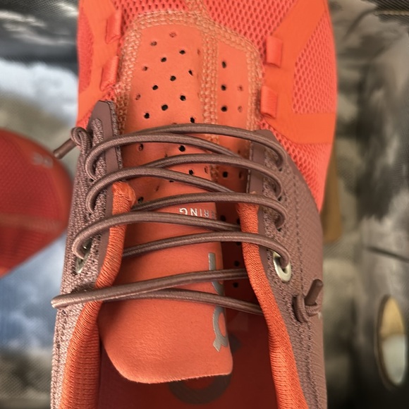 CLEARANCE! On Cloud 50/50 Grape Ginger - Picture 8 of 9